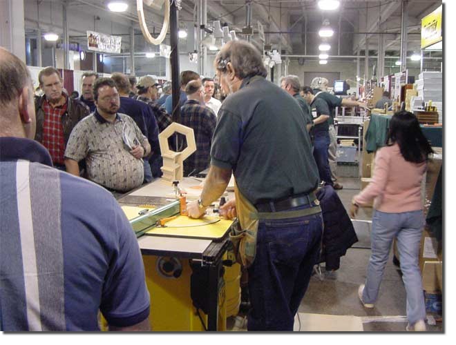 A Virtual Tour of the Indianapolis Woodworking Show The SawdustZone