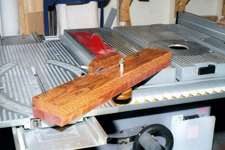 Wide Crosscut Fence for BT3000 Designed by Jim Frye 04