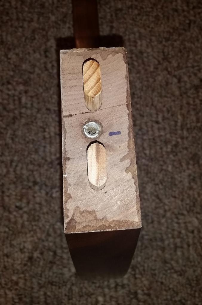 Click image for larger version

Name:	bottom.jpg
Views:	273
Size:	72.5 KB
ID:	831175