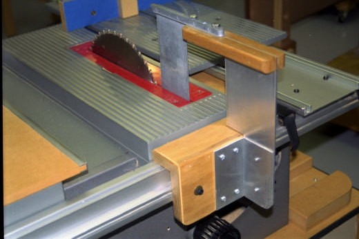 Shop made Splitter-Guard - By Rod Kirby 06