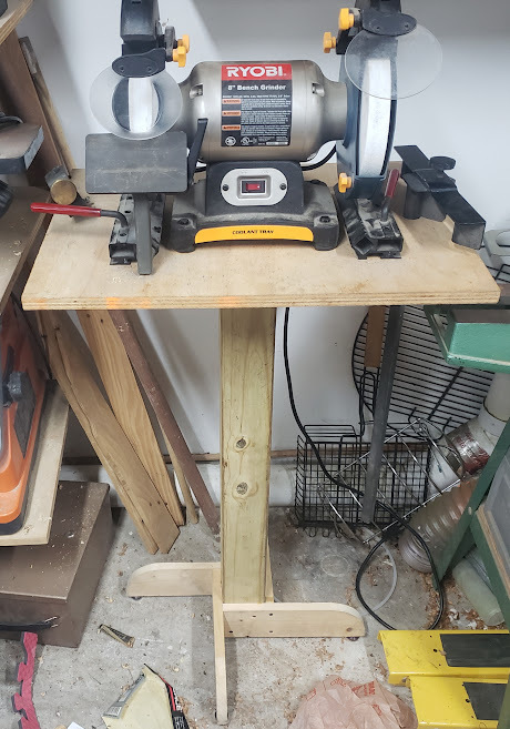 Click image for larger version  Name:	Sharpening station..jpg Views:	19 Size:	120.6 KB ID:	846703