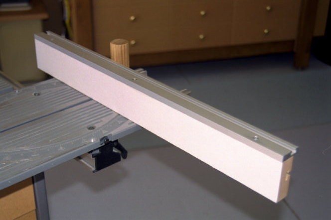 SMT Aluminium extension for the BT3000 See also V1.1 for a useful modification By Rod Kirby 11