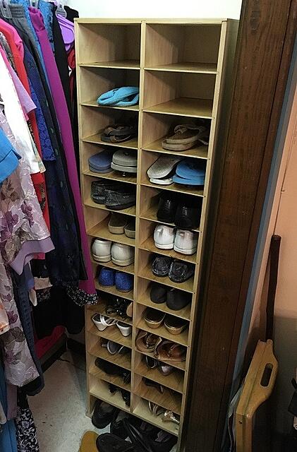Click image for larger version

Name:	Shoe Cabinet.jpg
Views:	406
Size:	131.8 KB
ID:	839592