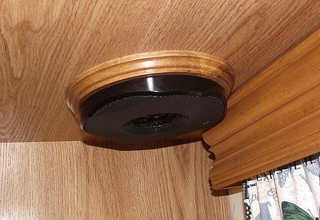 Click image for larger version

Name:	New Rear Speakers 2.jpg
Views:	325
Size:	178.1 KB
ID:	845534