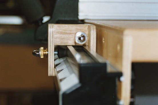 Rip Fence Micro-adjust  By Rod Kirby 03