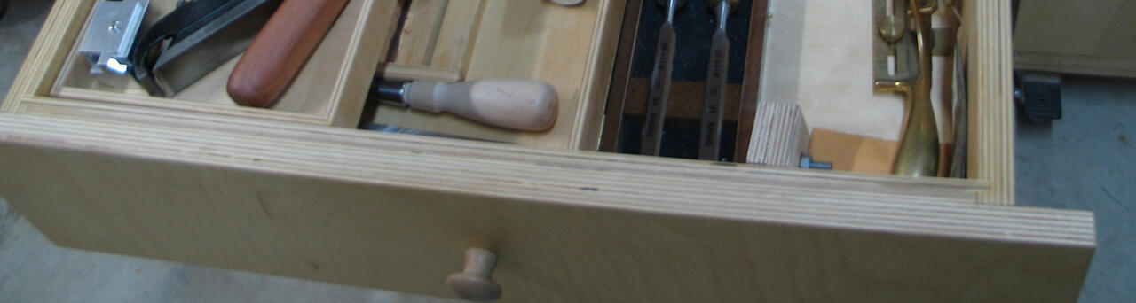 Click image for larger version

Name:	Lock_Joint_Drawer_Example.jpg
Views:	329
Size:	44.5 KB
ID:	859334