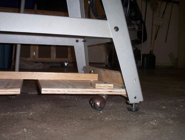 Click image for larger version  Name:	rs-casters0548.jpg Views:	1 Size:	89.2 KB ID:	834448