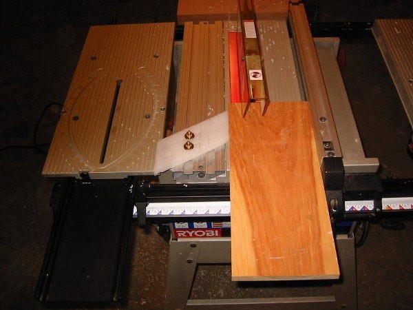 Another Polyethylene featherboard. By Don Hart 09