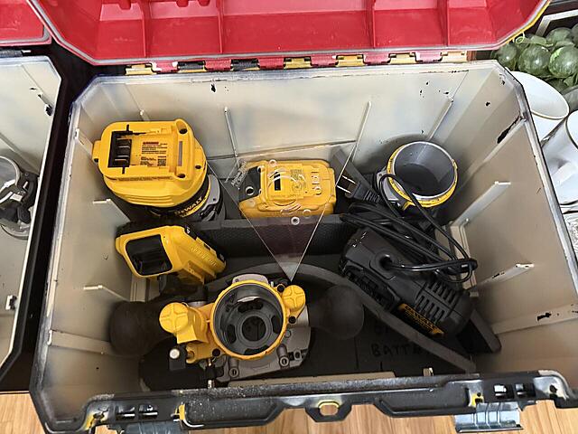 Click image for larger version  Name:	DeWalt Accessories.jpg Views:	0 Size:	142.0 KB ID:	860514
