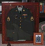 Click image for larger version

Name:	LarryCab+uniform3b.jpg
Views:	323
Size:	61.5 KB
ID:	790947
