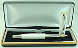 Click image for larger version

Name:	White1.jpg
Views:	209
Size:	66.1 KB
ID:	794029