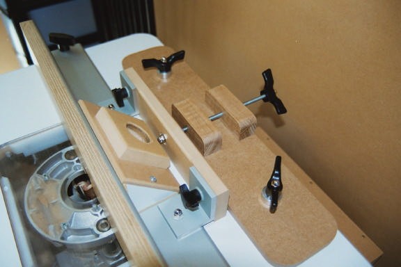 Micro Adjuster for Router Table Fence